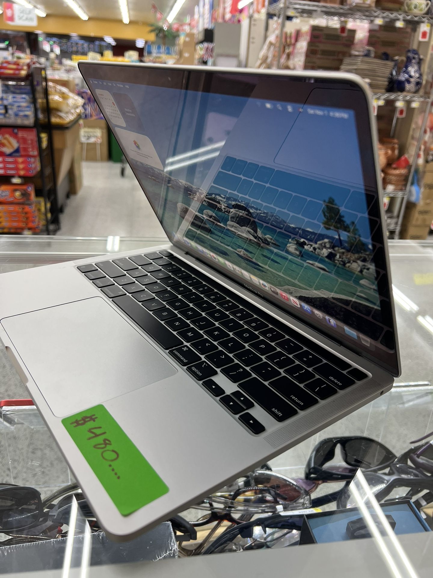 MacBook Pro 13” M1 Chip 2020