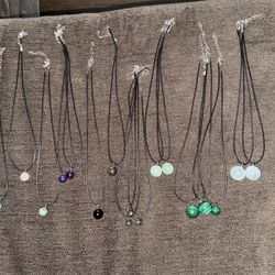 HIGH QUALITY CRYSTAL NECKLACES 