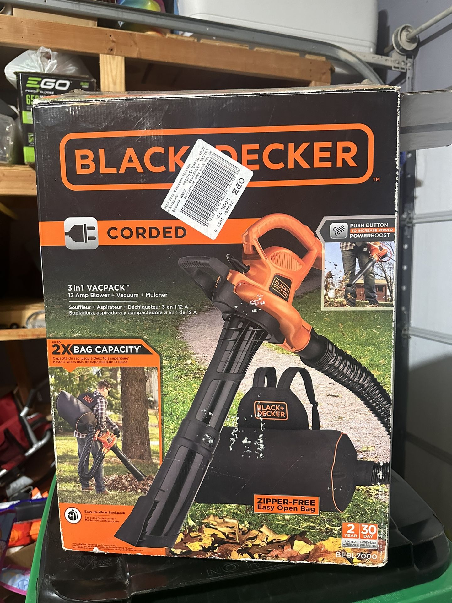 Black& Decker leaf blower/vac