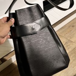 Louis Vuitton Epi Black Shoulder Bag