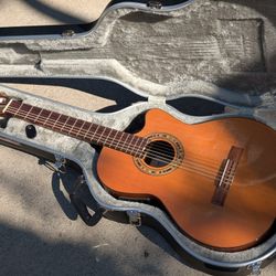 Kremona Verea Cutaway Acoustic-Electric Nylon Guitar Natural