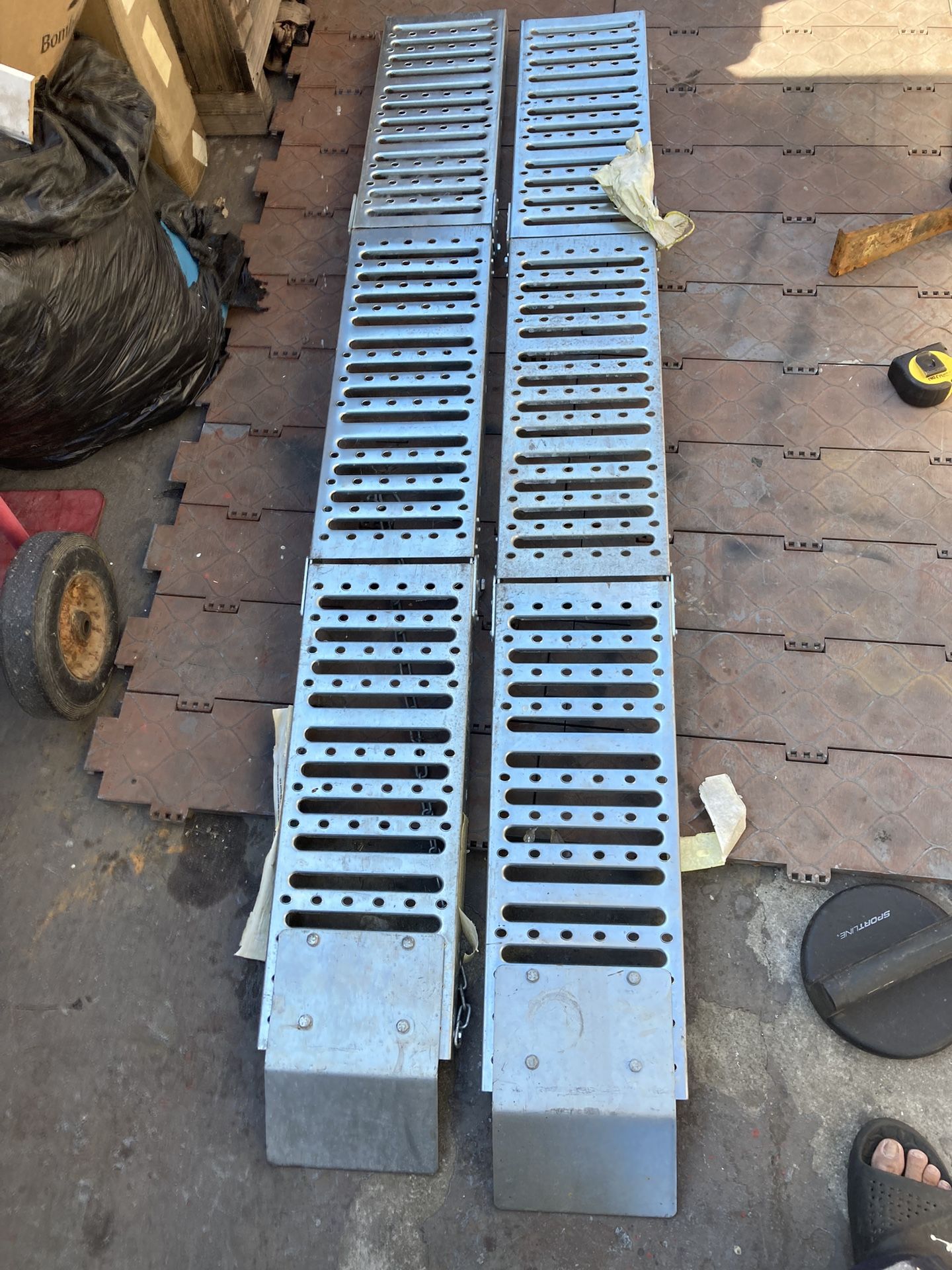 Metal Truck Folding Ramp