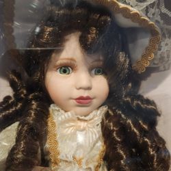 Spooky Scary Halloween Prop Halloween Scary Doll Sealed In Box Decoration