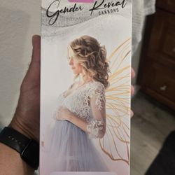 Gender reveal 
- Set of 2 powder cannons - $5