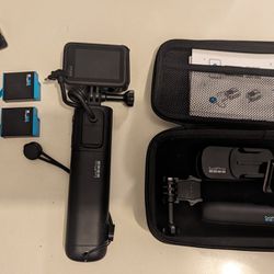Gopro Hero 10 black With Portable Charger Stand  Volta