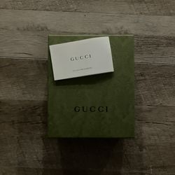 Authentic Women’s Black Bifold Gucci Wallet 