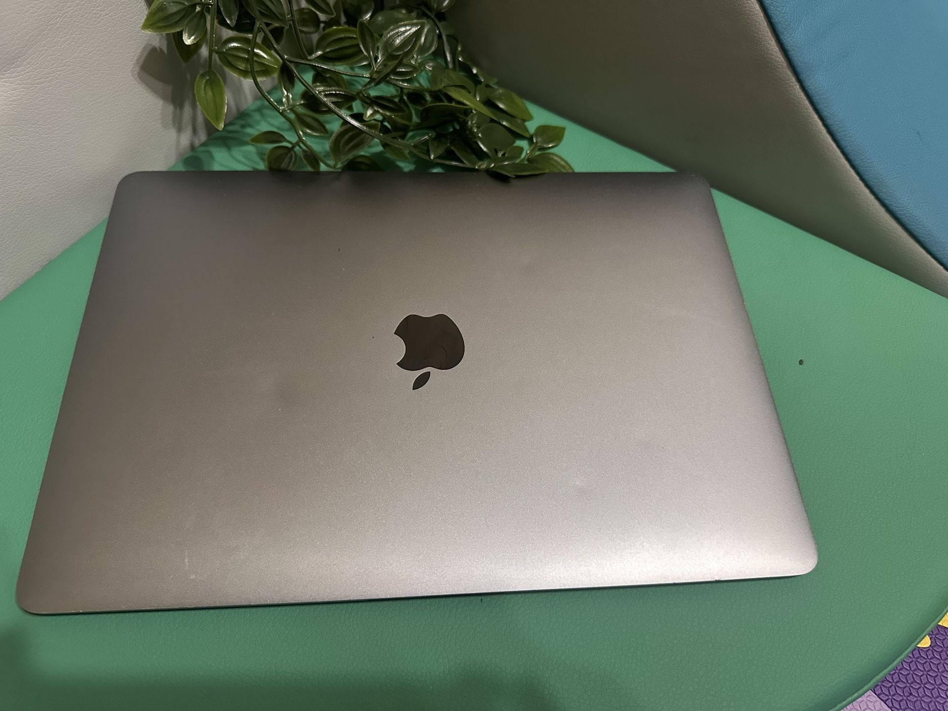 MacBook Air (2019, 128 GB, Silver, Touch ID)