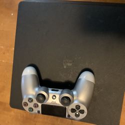 PS4 Slim