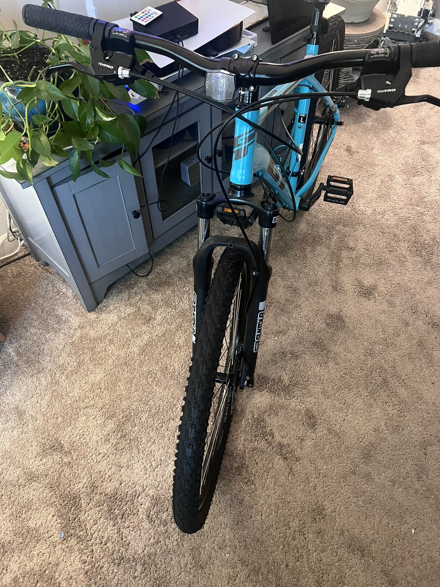 New Bike L Size. It Just 5 Miles Ride