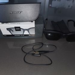Bose Sunglasses/Headphones| Perfect For Indoor/ Outdoor