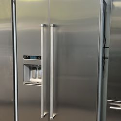 Kitchen Aid 36”wide Built In Stainless Steel Side By Side Refrigerator 