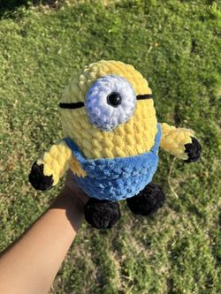 Crochet Jumbo Minion