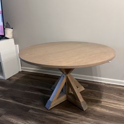 Round Table And Chairs