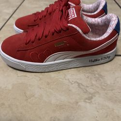 Hello Kitty Shoes