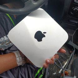 Mini Mac Computer 2011