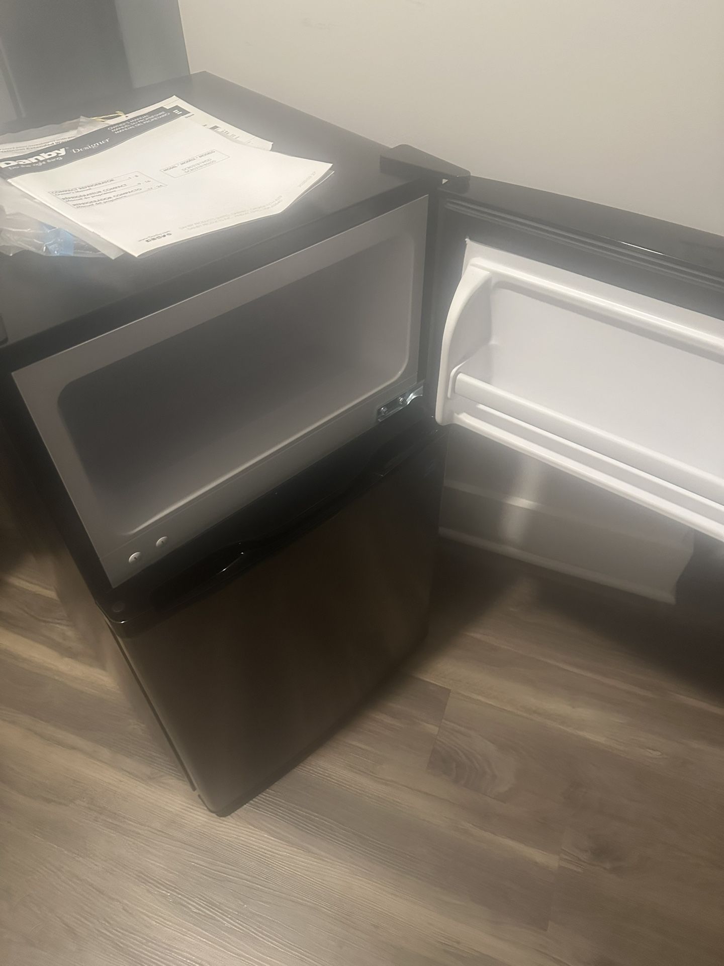 Danby 3.1 cu. ft. 2 door Compact Fridge in black