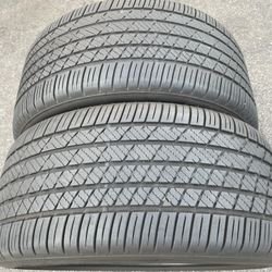 Selling Set Of Bridgestone 🛞275/35/r20🛞