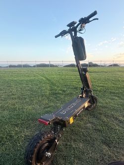 E-Scooter — 45 MPH Top Speed, 55-Mile Range