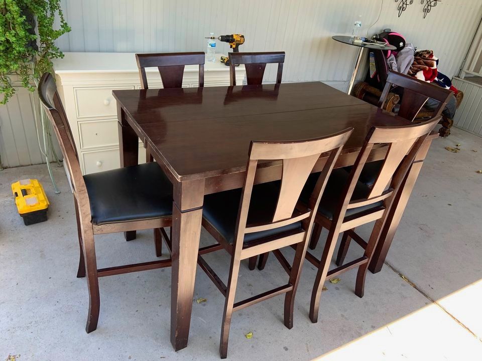 Dining Room Tables Las Vegas