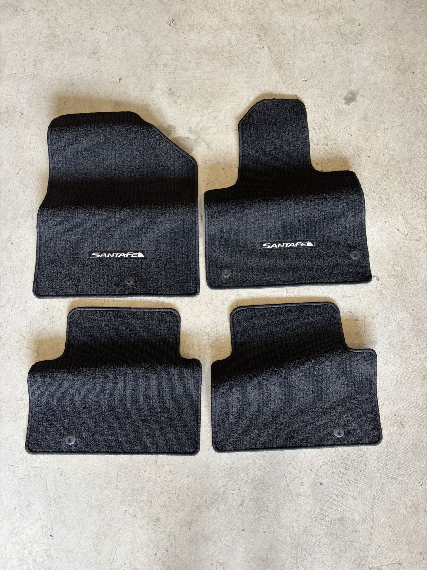 Hyundai Santa Fe Floor Mats