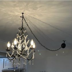 Ceiling light fixture