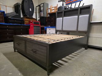 Gray Rustic / Upholstered Queen Size Platform Bed Frame with 2 Drawers