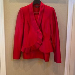 New Size 2 Suit Neiman  Marcus  Red Crimson 