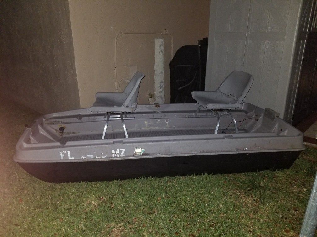 10ft Pond prowler jon john boat minn kota trolling motor 40lb fishing