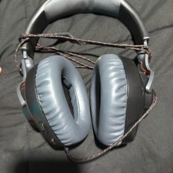JBL GAMIMG HEADPHONES