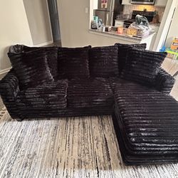 *SPRING SALE!!🚨* BRAND NEW Byers Market Wham Corduroy Black Sofa Chaise
