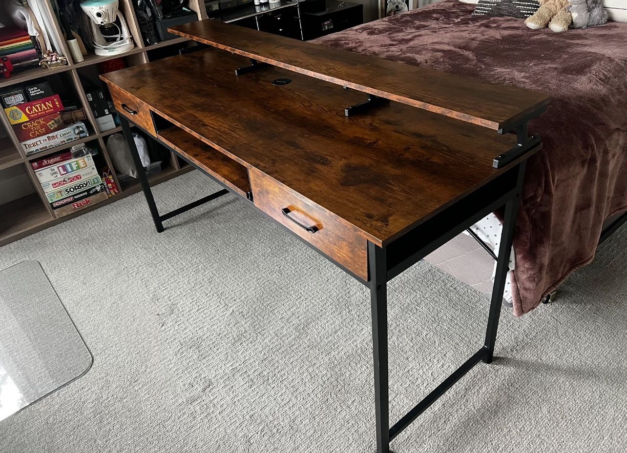 Work Desk With Drawers & Keyboard Shelf