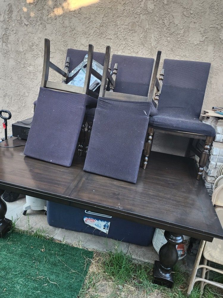 Free Table