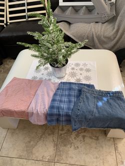 Brandy Melville Size Small (4) Skirts
