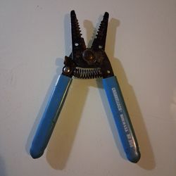 CHANNELLOCK WIRE STRIPPERS