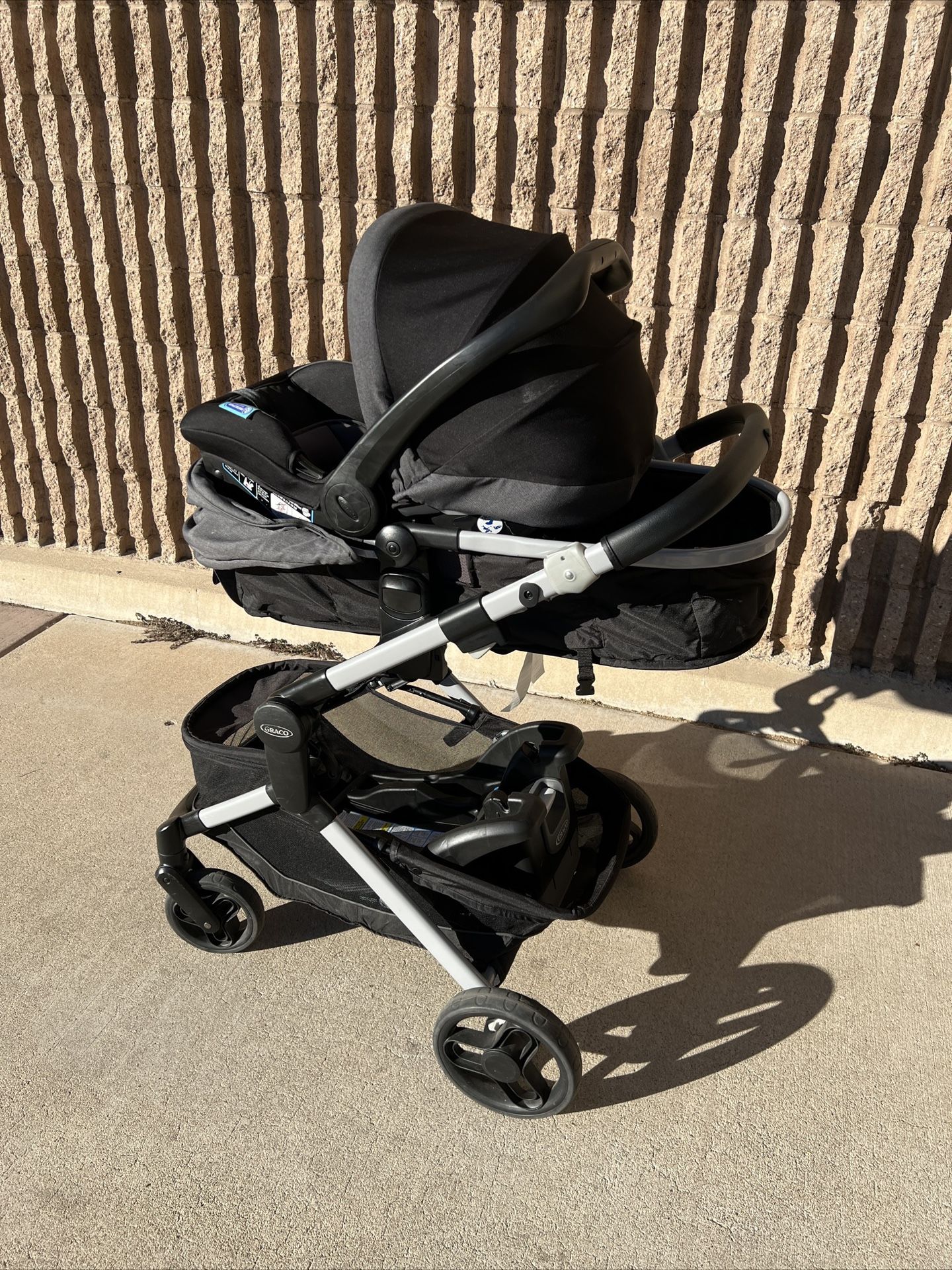 Graco Modes Travel System - Infant Car Seat Carrier to Toddler Stroller