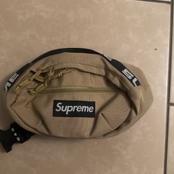 Supreme Waist Bag 