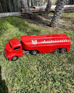 Vintage Smith Miller Smitty Toys Mobilgas Mobil COE Oil Tanker Truck