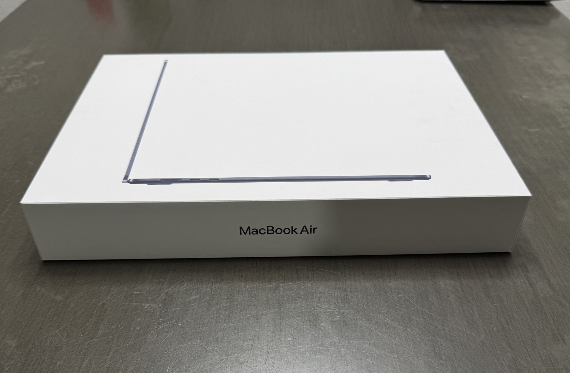 15β MacBook Air M4 (READ Whole Ad)