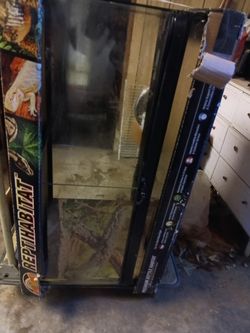 New Unused Double Door terrarium