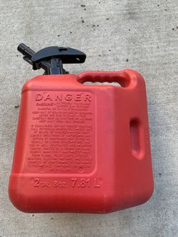 2 Gal 8oz Gas Can