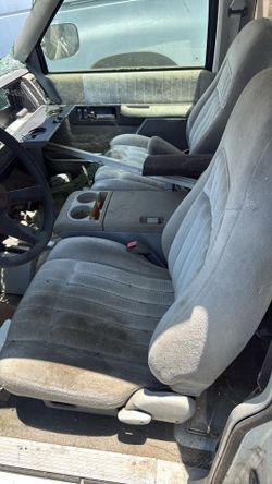 Front seats 1993 Chevy Silverado GMC Sierra 1500
