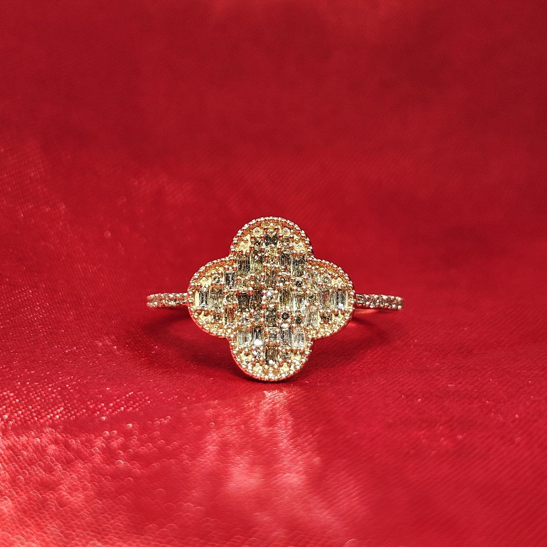 10k Yellow Gold Diamond Vintage Alhambra Ring 0.65 ctw