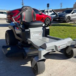 MURRAY GAS 42"IN ZERO TURN LAWN TRACTOR LIKE NEW 