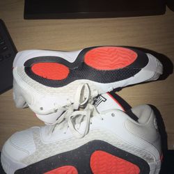 Size 9.5 Tatum 2 Basketball Shoes 