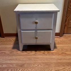 End Table (dresser)