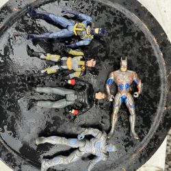 Batman Action Figure Lot (5) – Robin, Bruce Wayne, Mr. Freeze, Silver & Blue Batman, Metallic Blue/Purple Batman  ⸻  Description  Lot of five (5) Batm