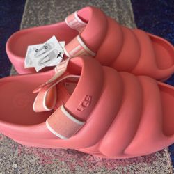 Zandalias New UGG