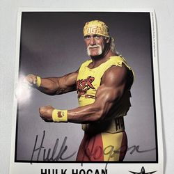 Hulk Hogan signed Photo