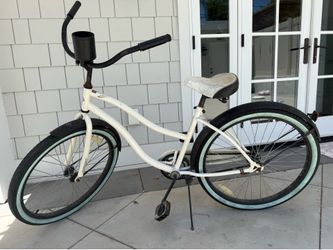 Woman’s Beach Cruiser