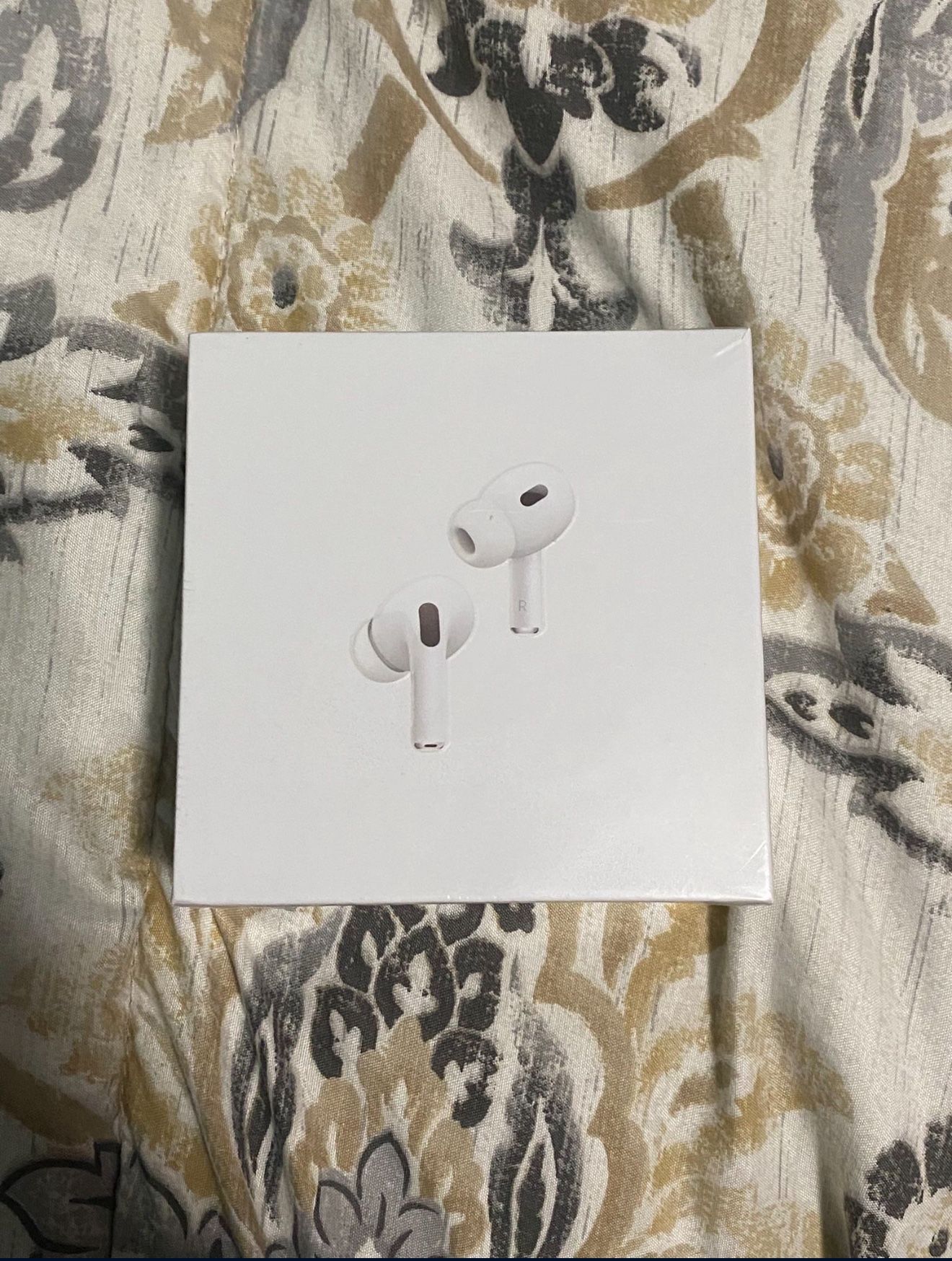 Apple AirPods Pro 2nd Generation With MagSafe Charging Case 